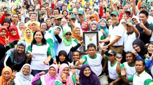 Anderson Tanoto with Teachers in Indonesia