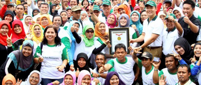 Anderson Tanoto with Teachers in Indonesia